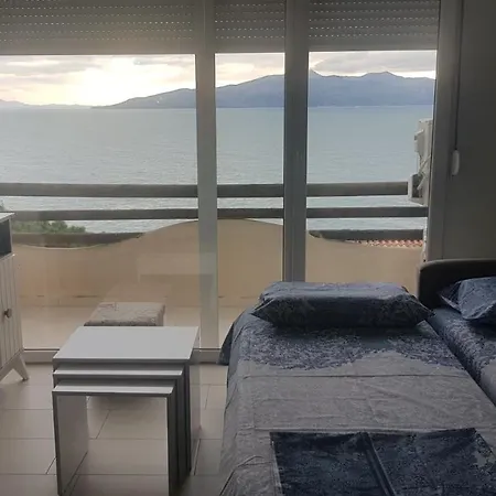 Apartment Bay, Bougainville Bay *