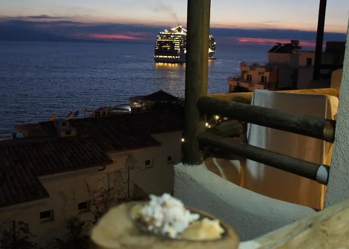 Bay, Bougainville Bay 公寓 *