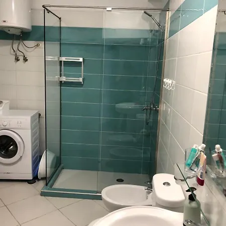 Bay, Bougainville Bay * Sarandë